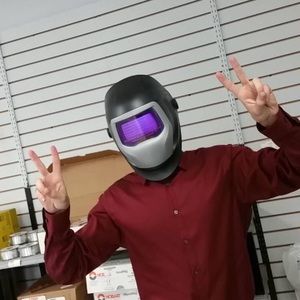 Meet your Posher, Brandon